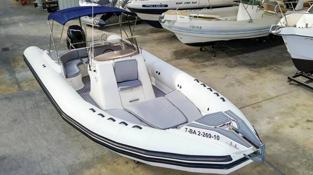 BoatPhoto.coverAlt