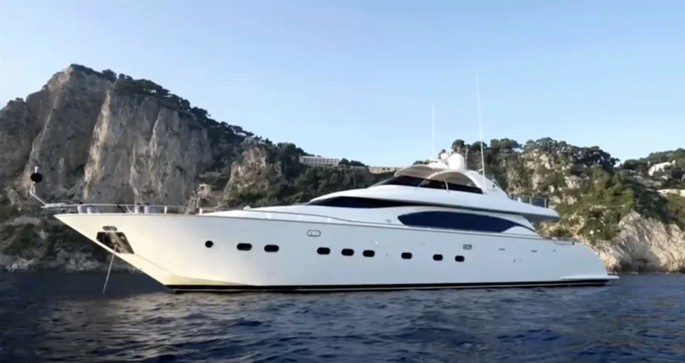 BoatPhoto.coverAlt