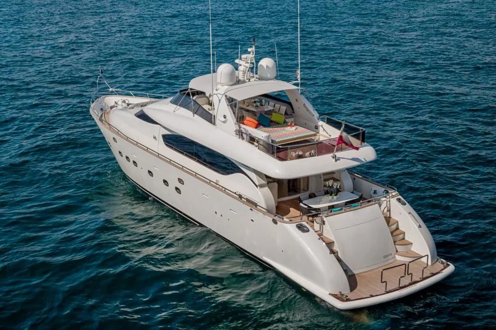 BoatPhoto.alt