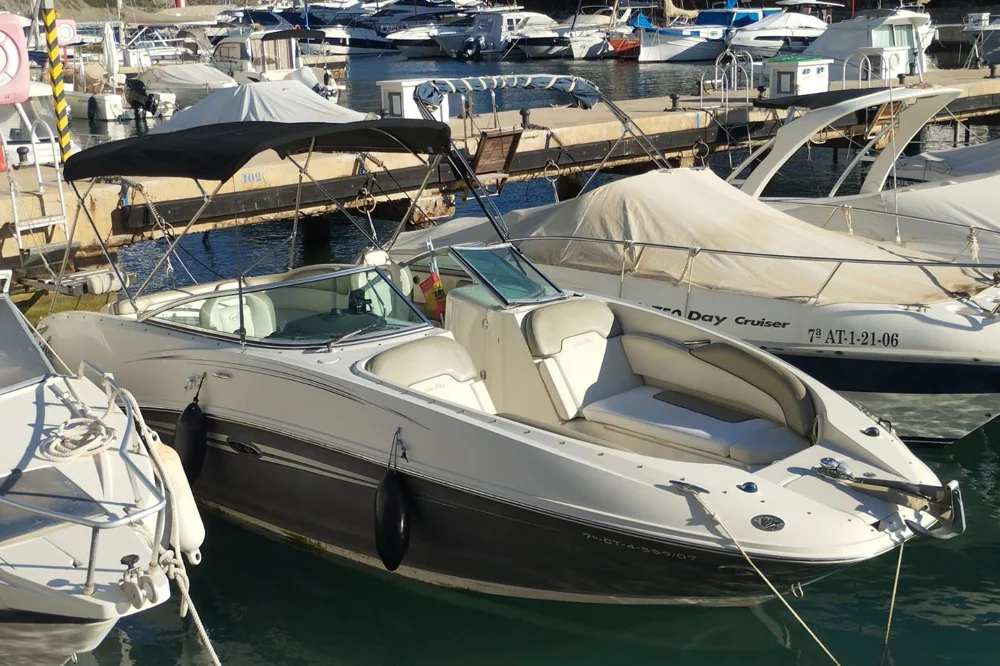 BoatPhoto.coverAlt