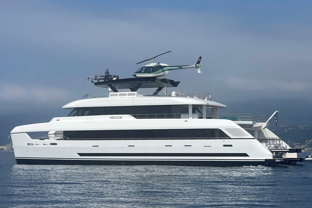 BoatPhoto.coverAlt