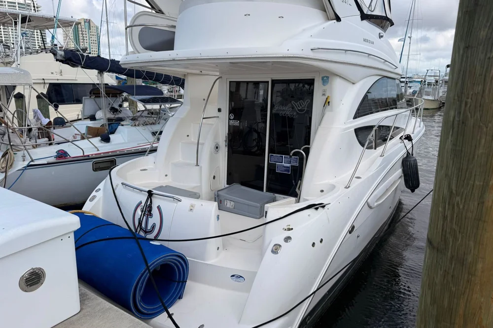 BoatPhoto.coverAlt