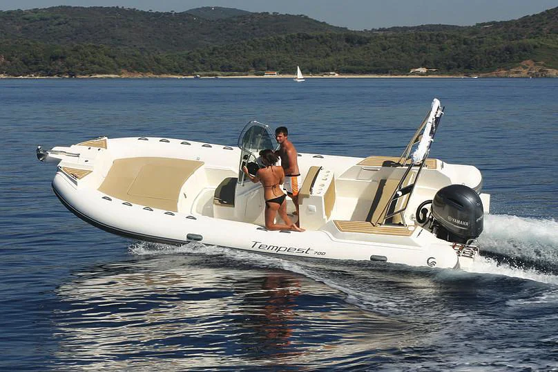 BoatPhoto.coverAlt