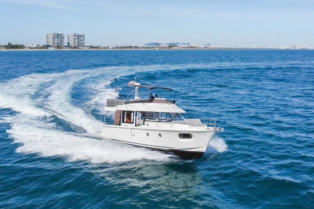 BoatPhoto.coverAlt