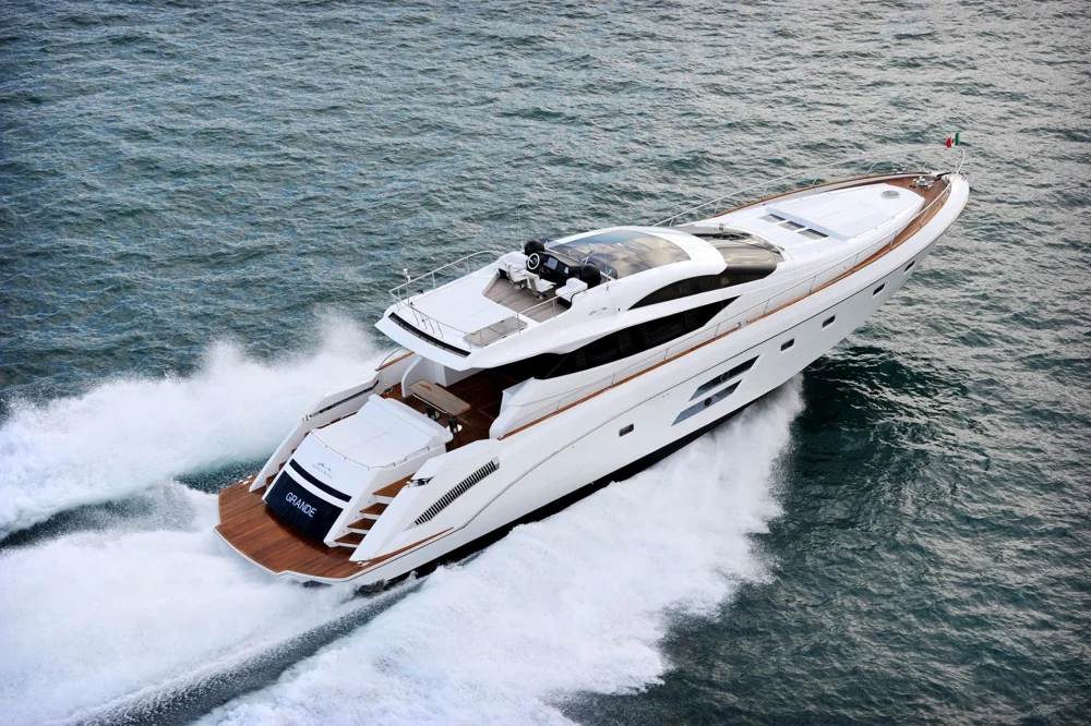 BoatPhoto.coverAlt