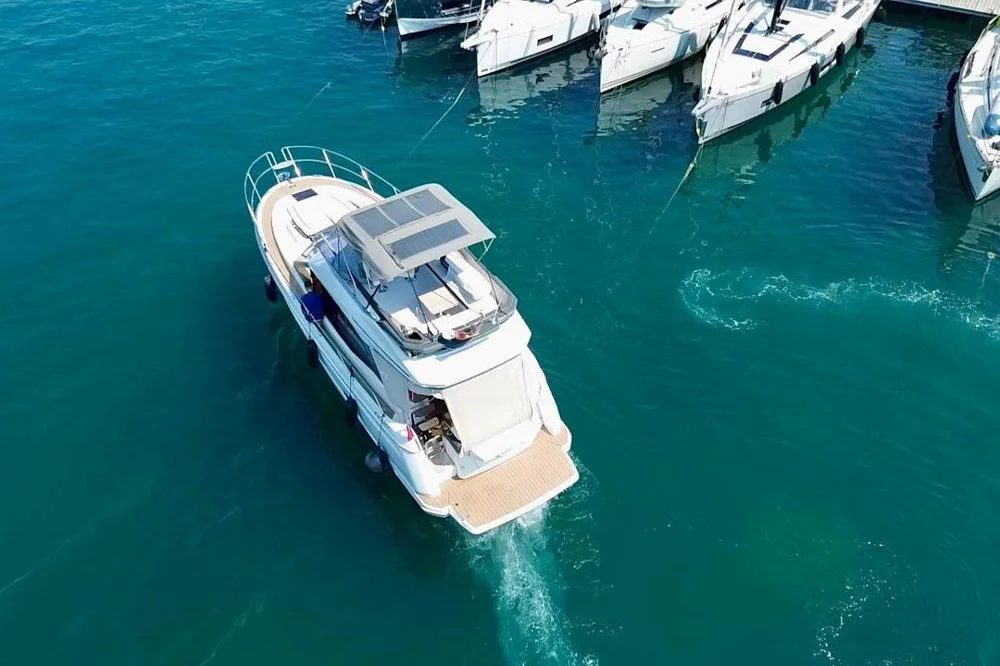 BoatPhoto.alt