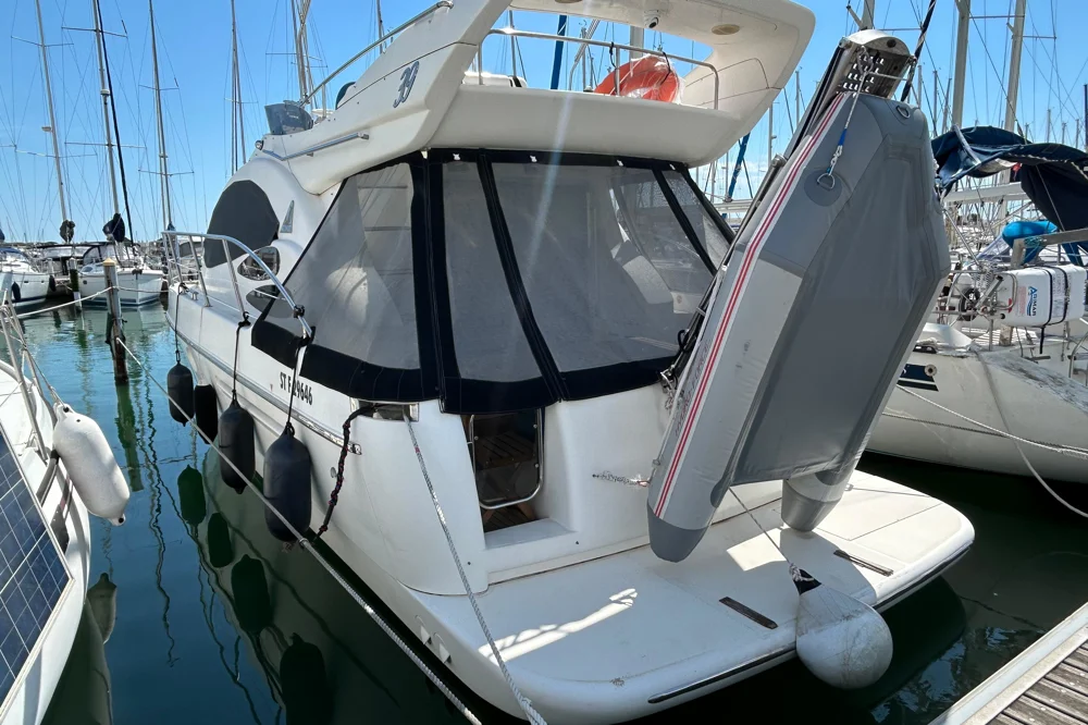 BoatPhoto.alt