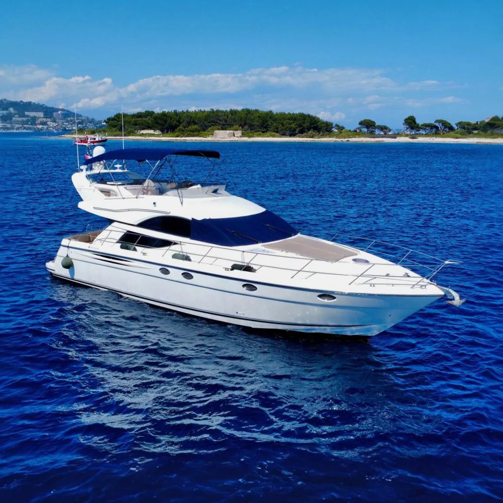 BoatPhoto.coverAlt