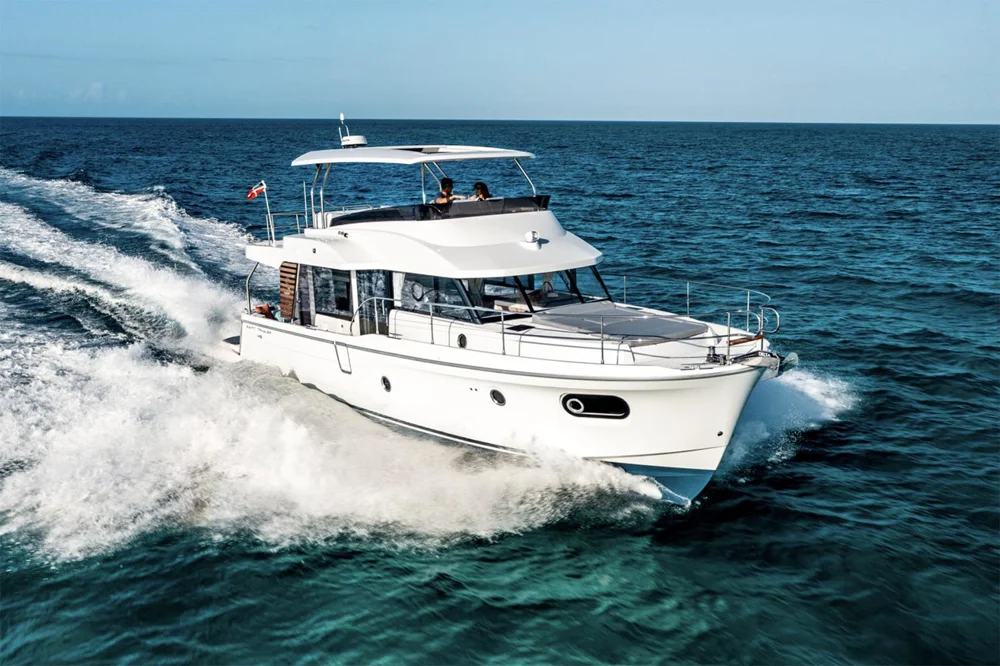 BoatPhoto.coverAlt