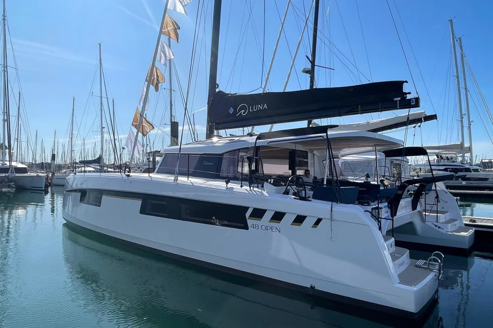 BoatPhoto.coverAlt