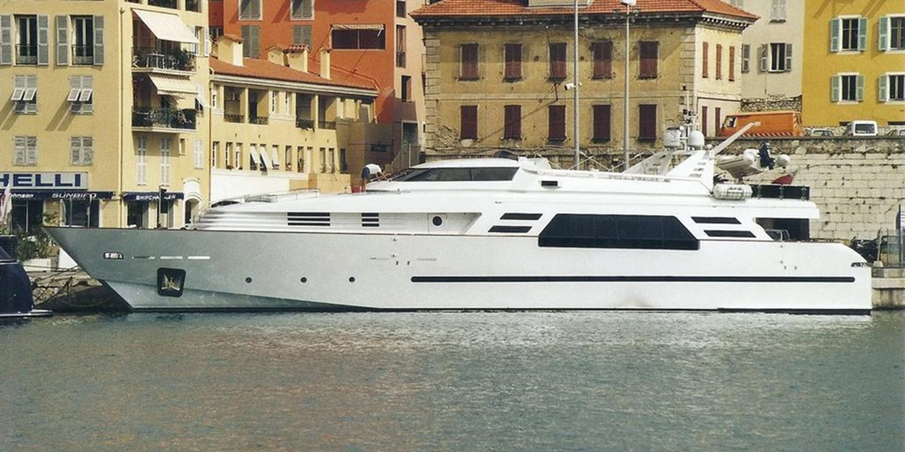 BoatPhoto.coverAlt