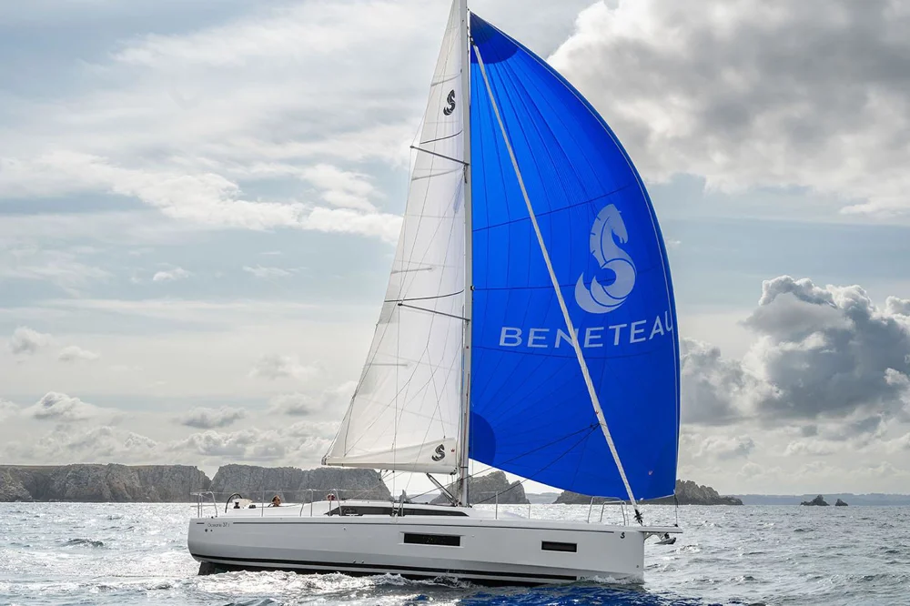 BoatPhoto.coverAlt