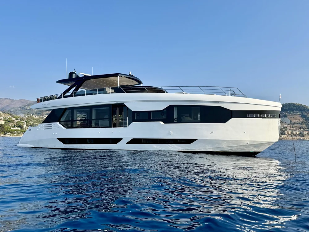 BoatPhoto.coverAlt