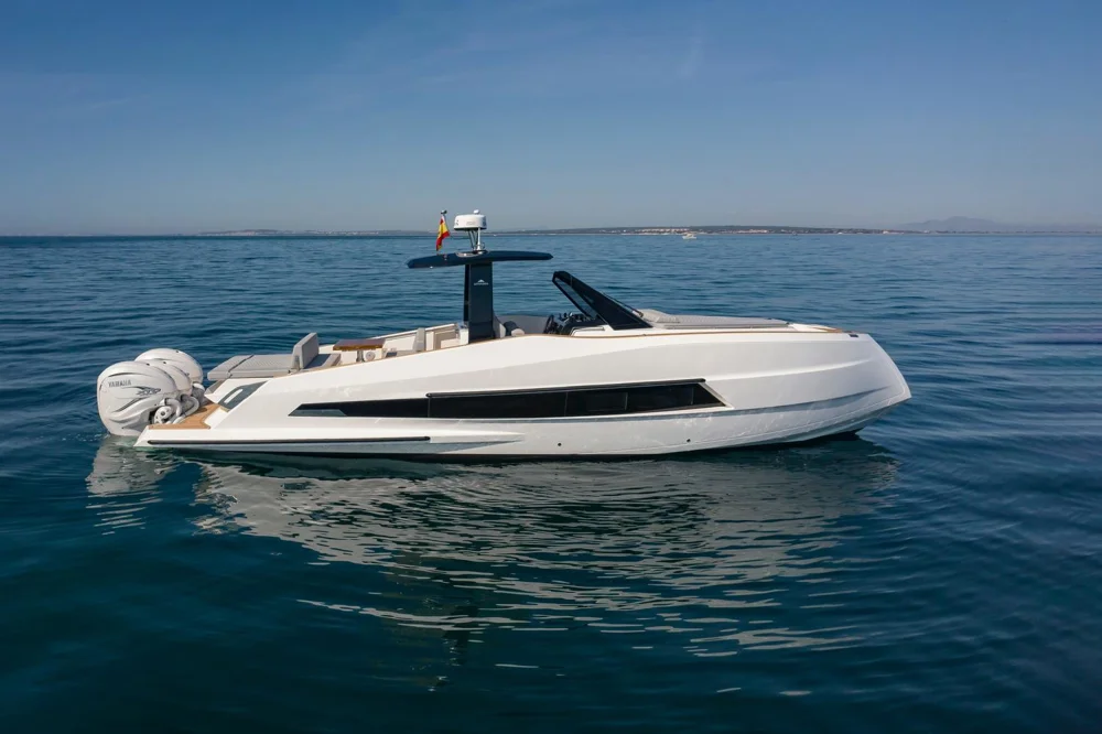 BoatPhoto.coverAlt