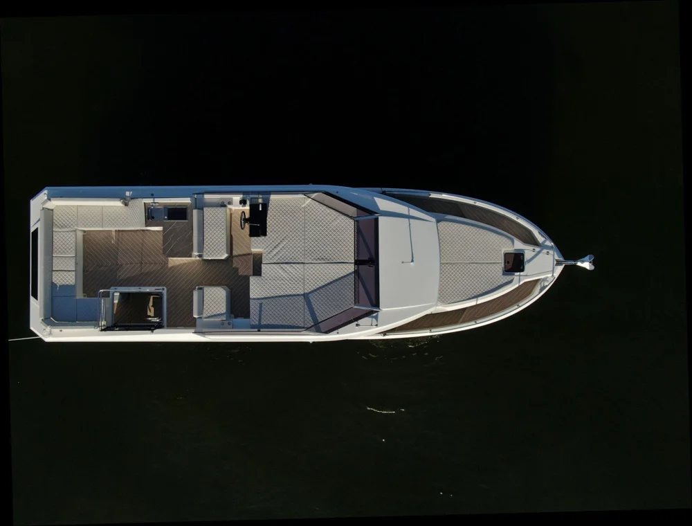 BoatPhoto.coverAlt