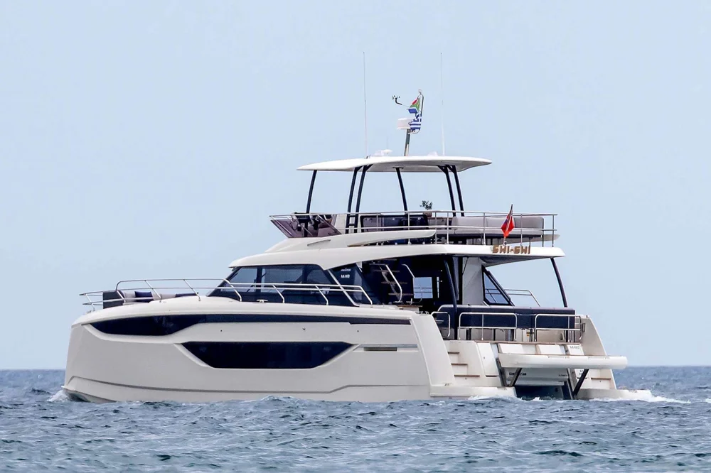BoatPhoto.coverAlt