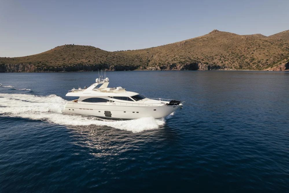 BoatPhoto.coverAlt
