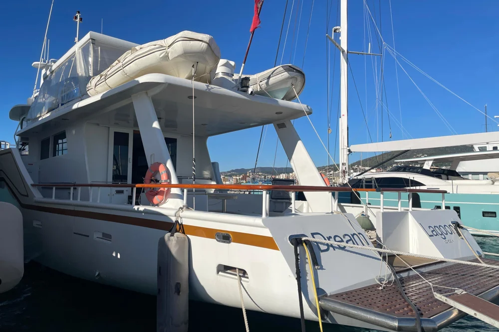 2005 Custom Craft ATB Maroc Shipyard 28.8 mts for sale in Barcelona, Spain, photo 5 of 5