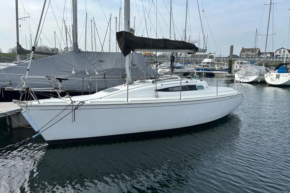 BoatPhoto.coverAlt