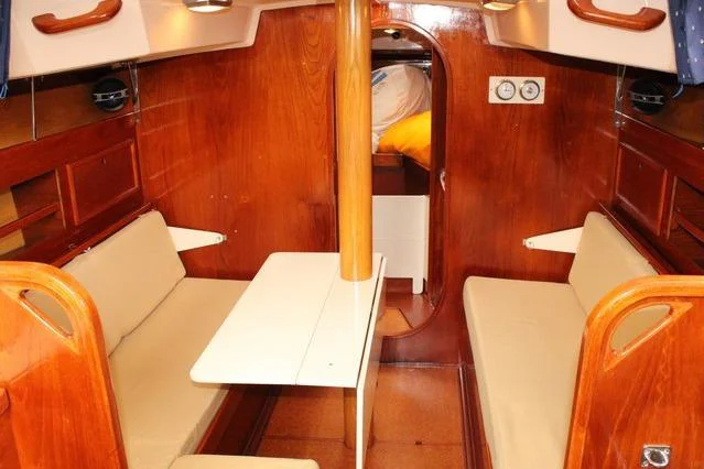 BoatPhoto.coverAlt