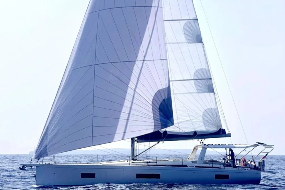 BoatPhoto.coverAlt