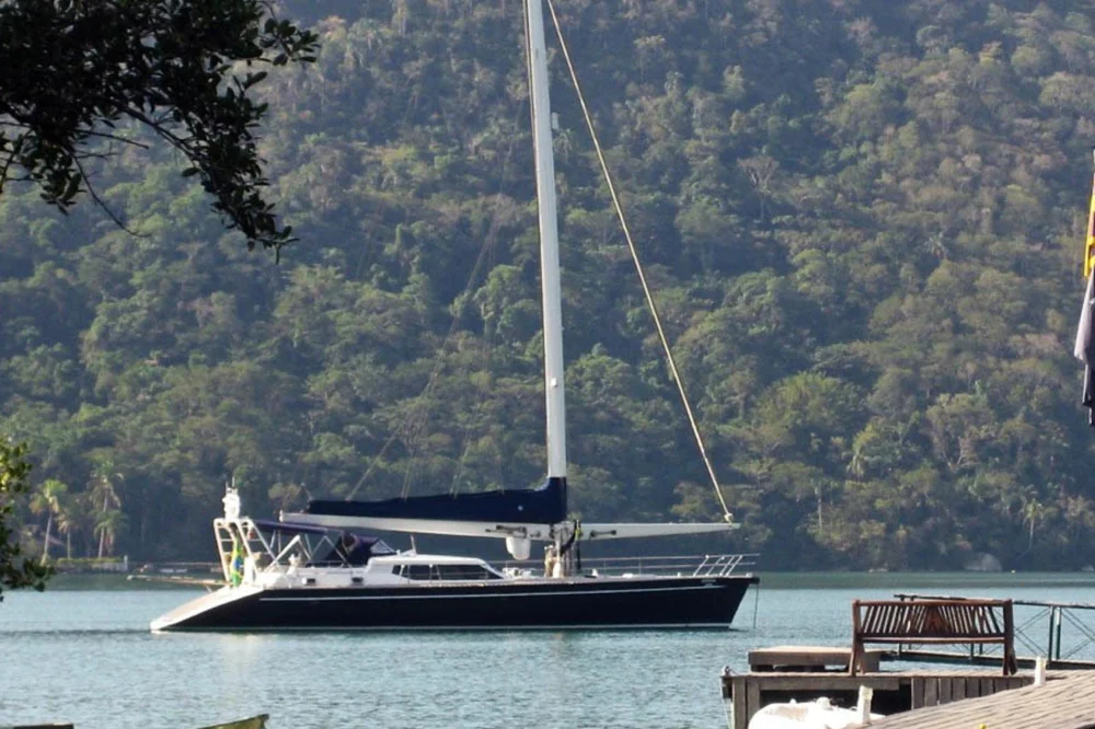 BoatPhoto.coverAlt