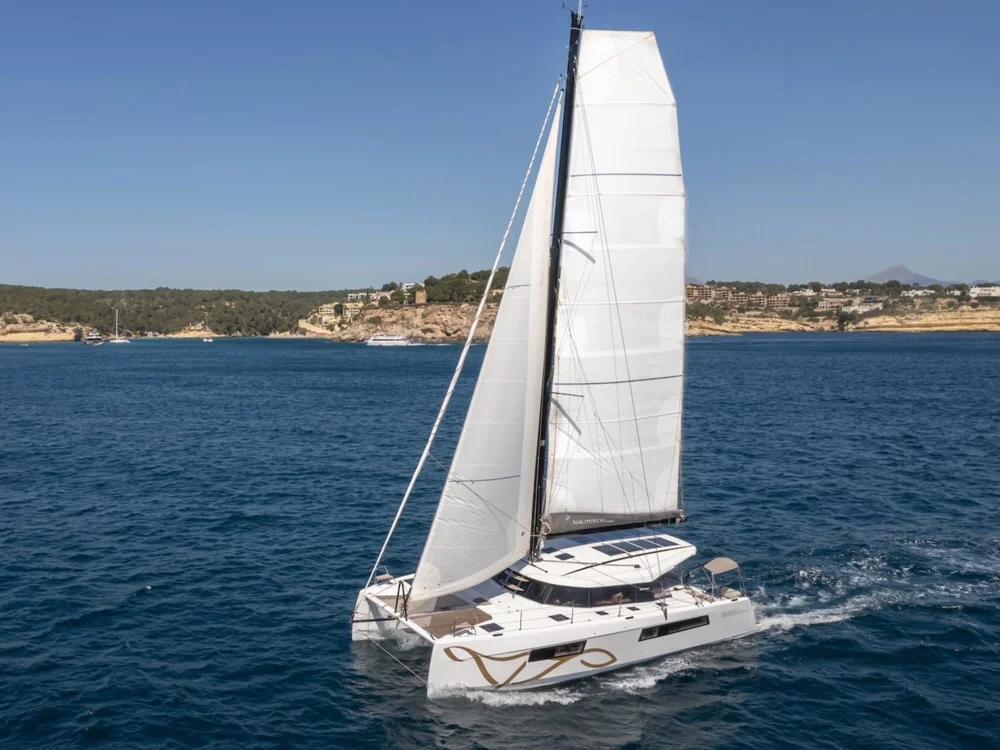BoatPhoto.coverAlt