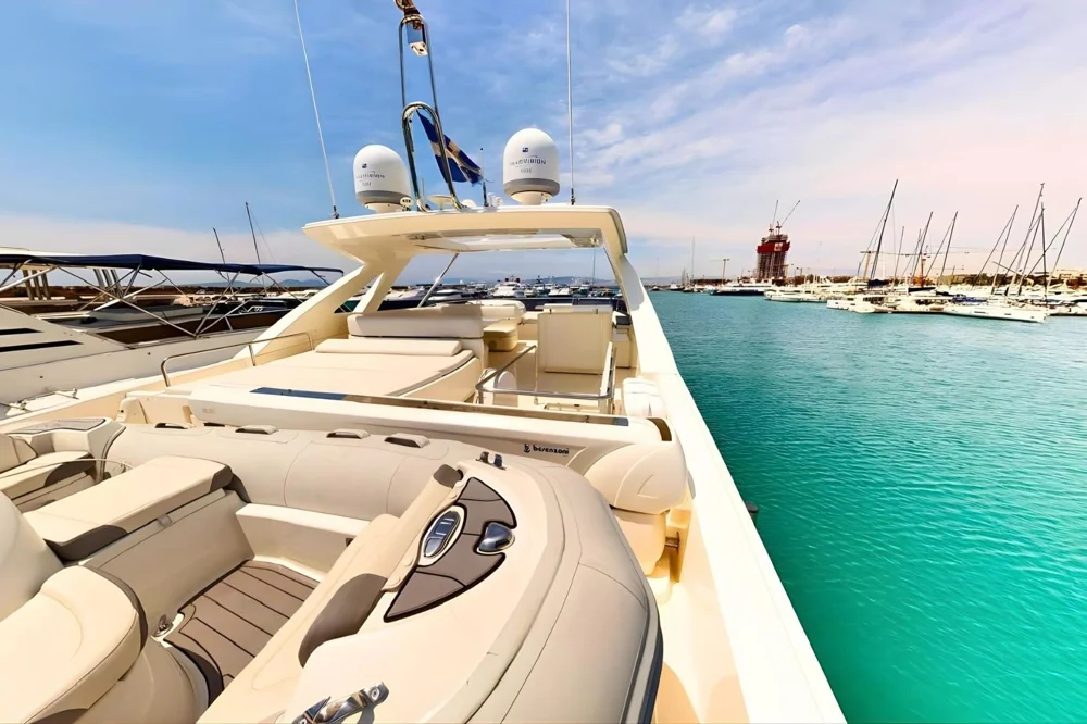 BoatPhoto.alt