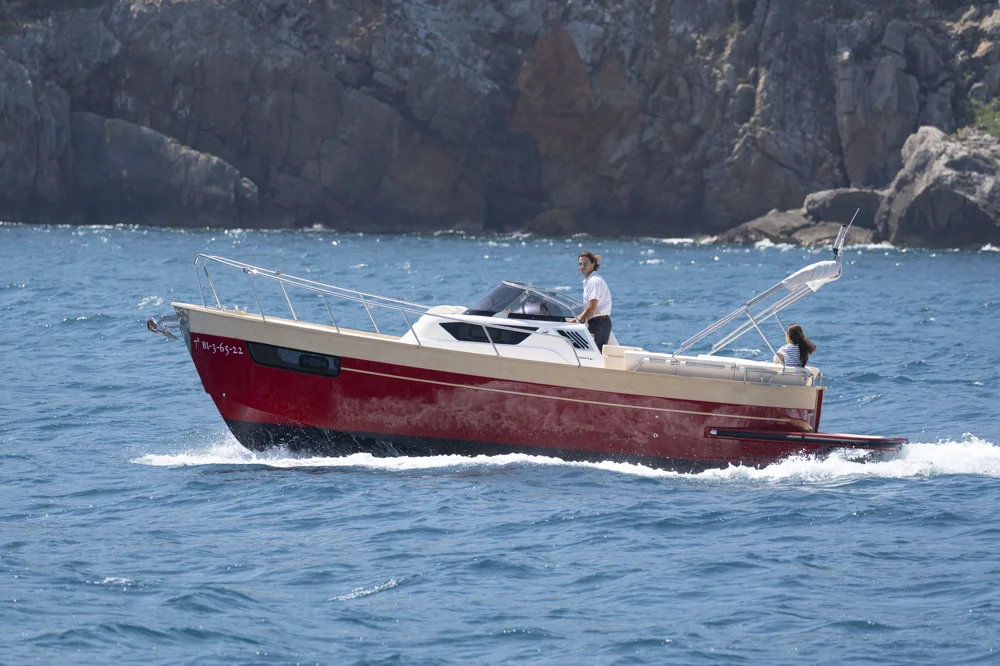 BoatPhoto.coverAlt