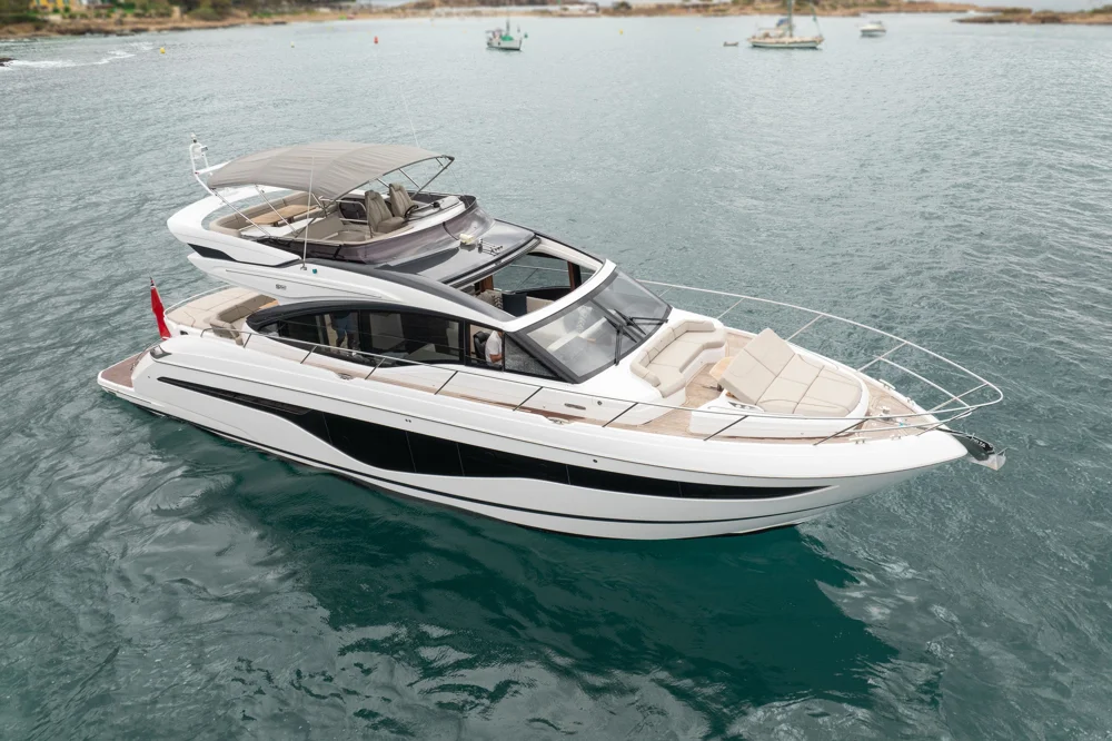 BoatPhoto.coverAlt