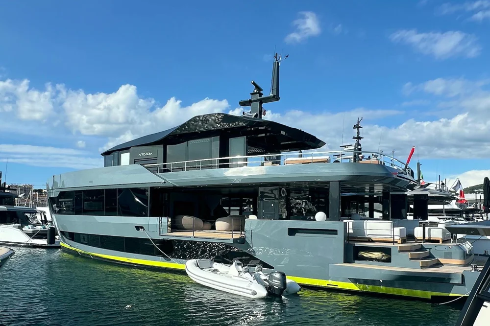 BoatPhoto.alt