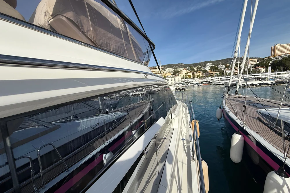 BoatPhoto.alt