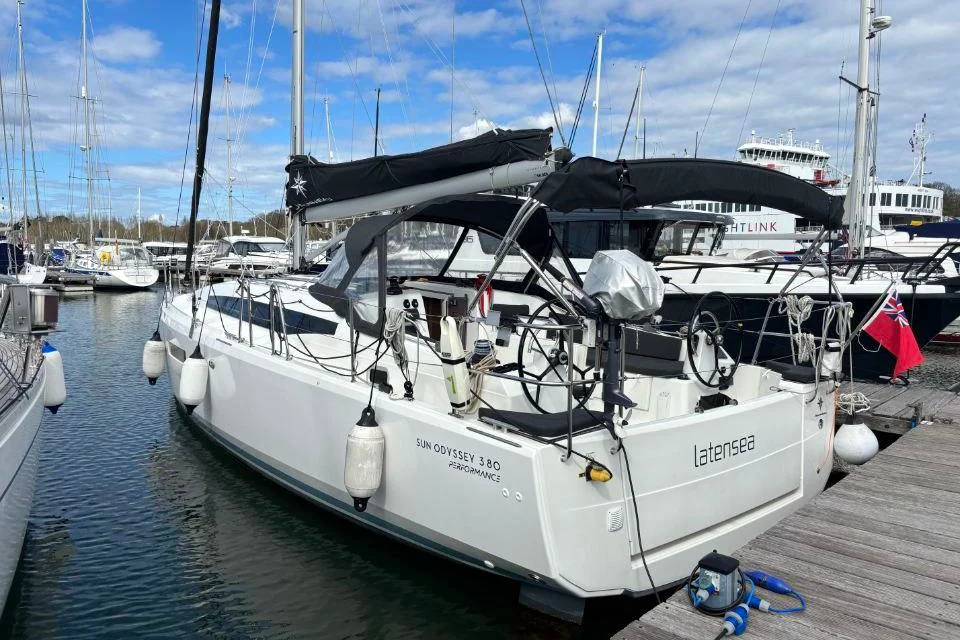 BoatPhoto.alt