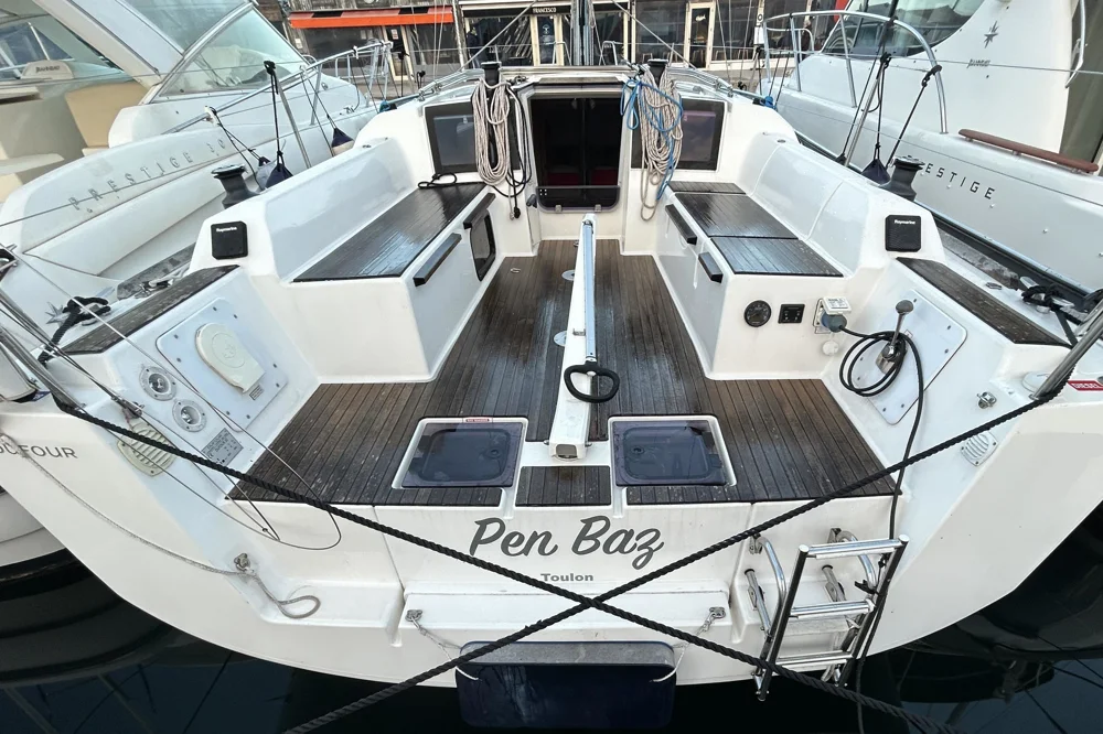 BoatPhoto.alt