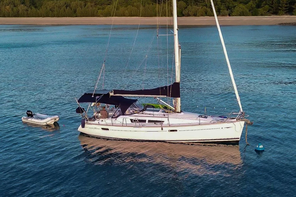 BoatPhoto.coverAlt