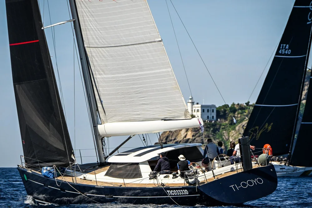 BoatPhoto.coverAlt