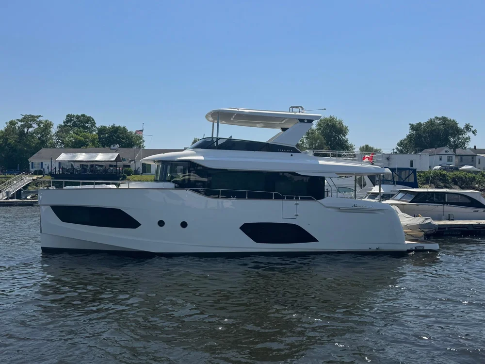 BoatPhoto.coverAlt