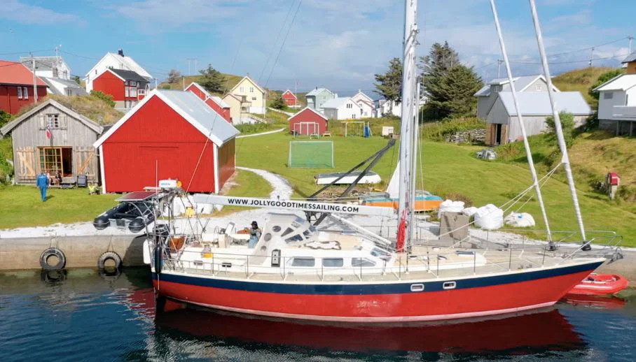 BoatPhoto.alt