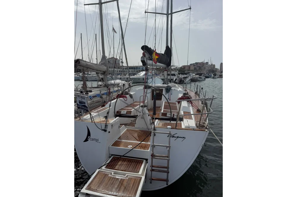 BoatPhoto.alt
