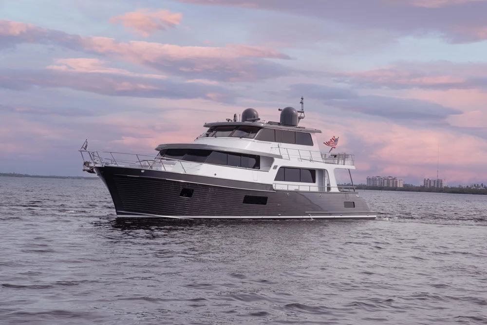 BoatPhoto.coverAlt