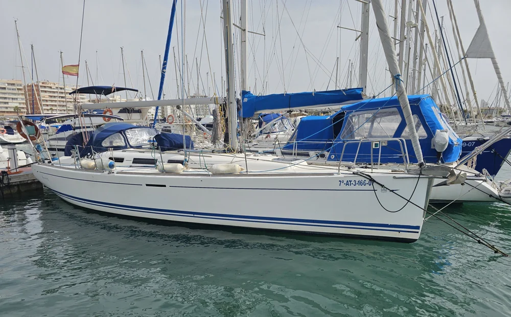 BoatPhoto.coverAlt