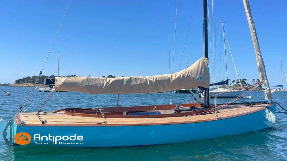 BoatPhoto.coverAlt
