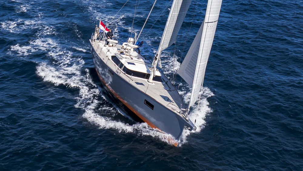 BoatPhoto.coverAlt