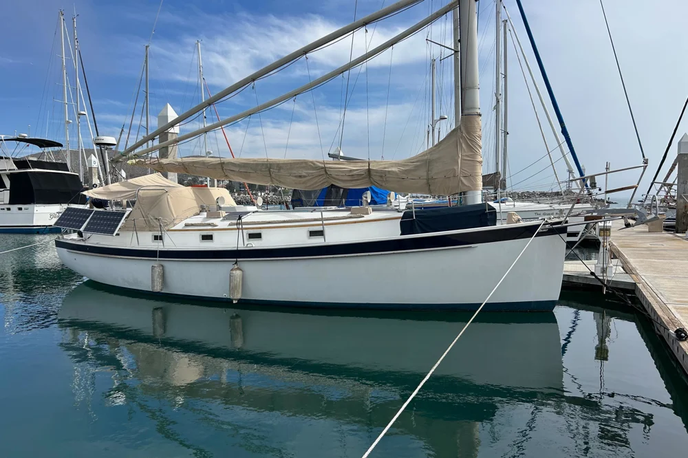 BoatPhoto.coverAlt