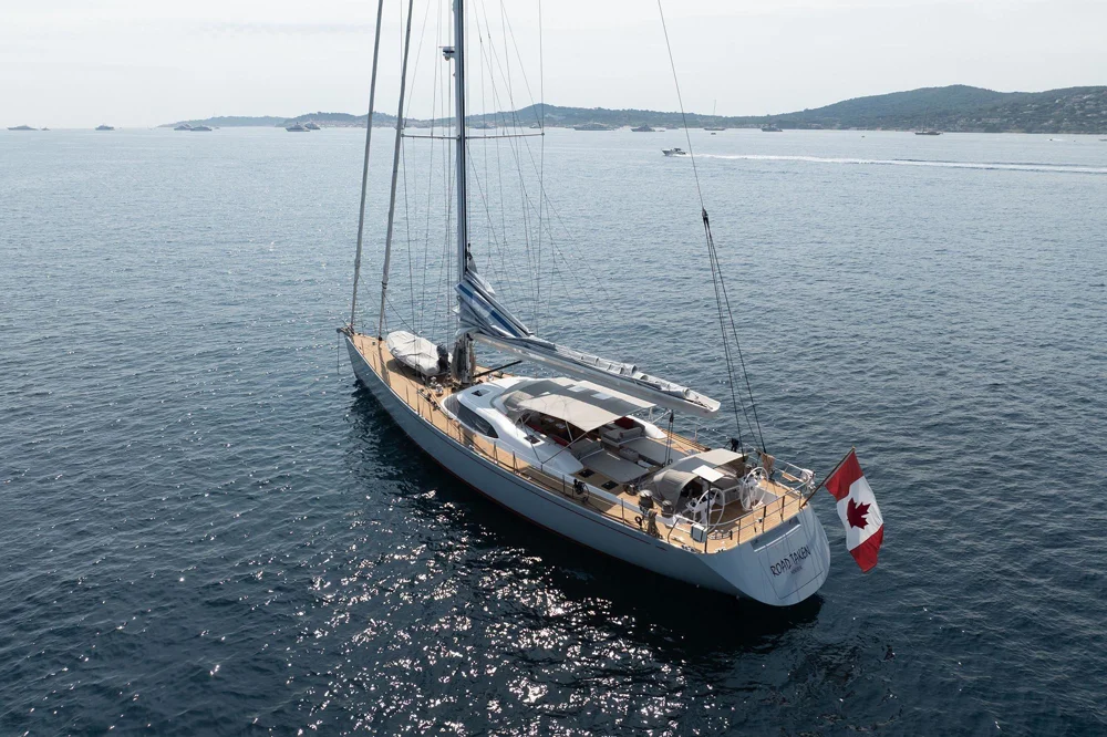 BoatPhoto.coverAlt