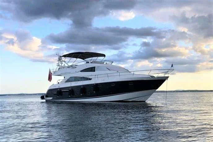 BoatPhoto.coverAlt