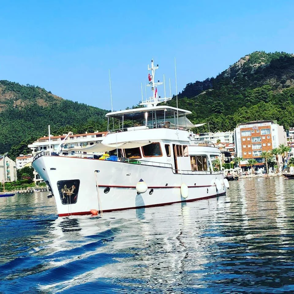 BoatPhoto.coverAlt