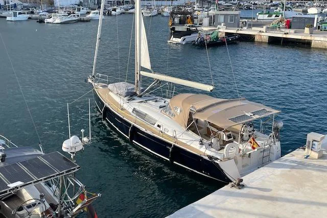 BoatPhoto.coverAlt