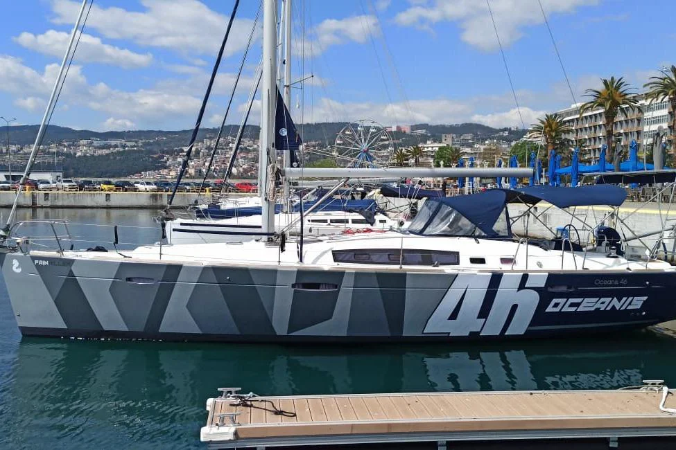 BoatPhoto.coverAlt
