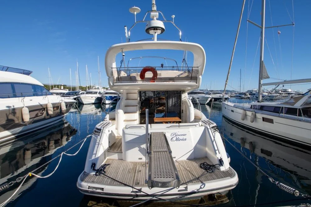 2004 Princess Yachts 50 Flybridge for sale in Mandelieu-la-Napoule, France, photo 4 of 4